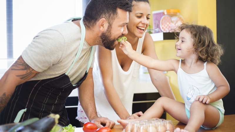 Afinal, que fatores influenciam o comportamento alimentar infantil?
